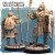 Sir Aglovale widziany od tyłu, z peleryną, hełmem z grzebieniem i ornamentami zbroi. Figurka fantasy z detalami bitewnymi i scenografią, doskonała do dioram i sesji RPG.