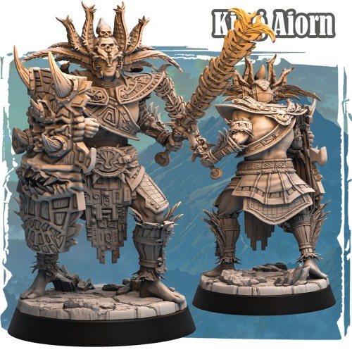 King Aiorn – figurka fantasy 32mm przedstawiająca władcę w ceremonialnej zbroi z płonącym mieczem i tarczą z bestią. Widok z przodu i tyłu, hełm z rogami i czaszką, podstawka skalna. Idealna do gier bitewnych i RPG.