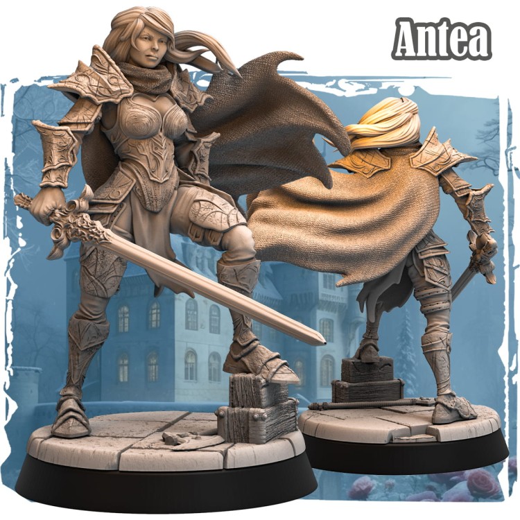 Antea Vywern – figurka fantasy 32mm przedstawiająca wojowniczkę w ozdobnej zbroi z mieczem i peleryną. Widok z przodu i tyłu, dynamiczna poza, podstawka z elementami kamienia i drewna. Idealna do gier bitewnych i RPG.