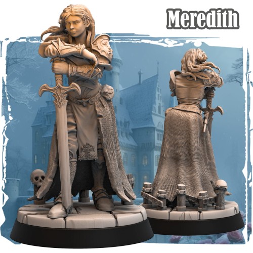 Meredith – figurka fantasy 32mm przedstawiająca rycerkę z mieczem, peleryną i ozdobną zbroją. Widok z przodu i tyłu, dynamiczna poza, podstawka z czaszkami i drewnianymi słupami. Idealna do gier bitewnych i RPG.