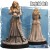 Regrid Orb – figurka fantasy 32mm przedstawiająca czarodziejkę z magiczną kulą w obu dłoniach. Widok z przodu i tyłu, intensywna mimika, podstawka z ornamentami. Idealna do gier bitewnych i RPG.