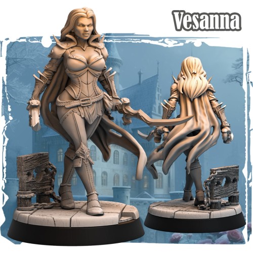 Vesanna – figurka fantasy 32mm przedstawiająca łotrzycę z dwoma zakrzywionymi mieczami w dynamicznej pozie. Widok z przodu i tyłu, peleryna w ruchu, podstawka z drewnianymi elementami i łańcuchami. Idealna do gier bitewnych i RPG.