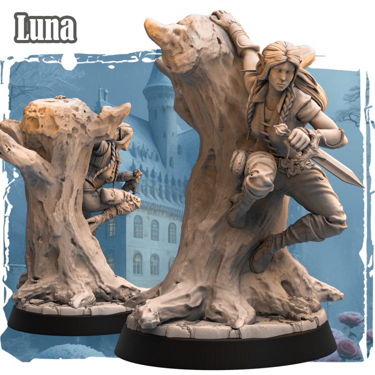 Luna – figurka fantasy 32mm z serii Silverwood. Elfka łotrzyczka wspinająca się po drzewie z mieczem w dłoni. Dynamiczna poza, szczegółowy strój i tło z zamkiem. Idealna do gier RPG.