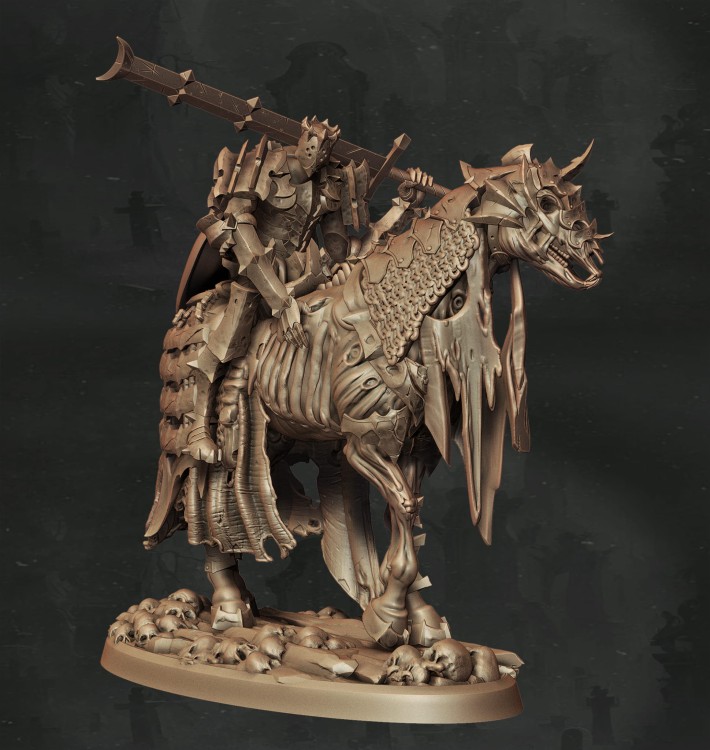 Szkieletowy jeździec w zbroi na zdeformowanym koniu, z kosą i rytualnym sztandarem, idealny do sesji RPG, kolekcji figurek i dioram fantasy w klimacie horroru, dark fantasy i nekromantycznej estetyki.