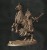 Szkieletowy jeździec w zbroi na zdeformowanym koniu, z kosą i rytualnym sztandarem, idealny do sesji RPG, kolekcji figurek i dioram fantasy w klimacie horroru, dark fantasy i nekromantycznej estetyki.