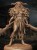 Halla z serii Legendary Heroes – demoniczna wojowniczka z rogami, dwoma broniami i ozdobną zbroją. Idealna do gier RPG, dioram fantasy i kolekcji. Aura grozy, siły i rytualnej potęgi. Monumentalna poza i bogactwo detali.