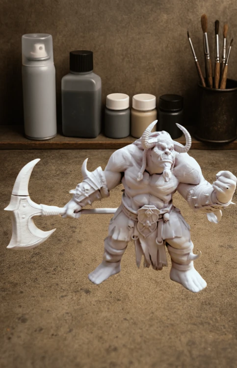 Figurka Grathok z serii Avalon Forces II przedstawia muskularnego barbarzyńcę z rogami i dwugłowym toporem. Bogate detale, czaszkowe motywy i dynamiczna poza idealna do gier RPG i kolekcji fantasy.